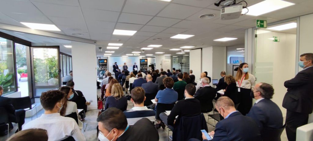 La log&iacute;stica muestra su preocupaci&oacute;n por los incrementos de costes y los riesgos regulatorios en materia fiscal y laboral